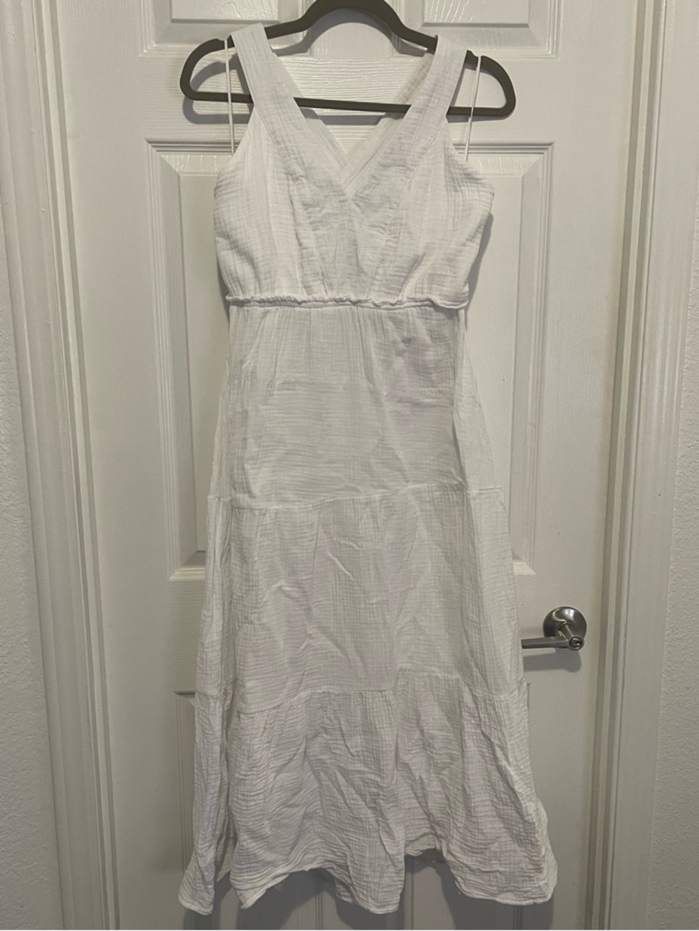 Steve Madden White Sleeveless V-Neck Maxi Dress